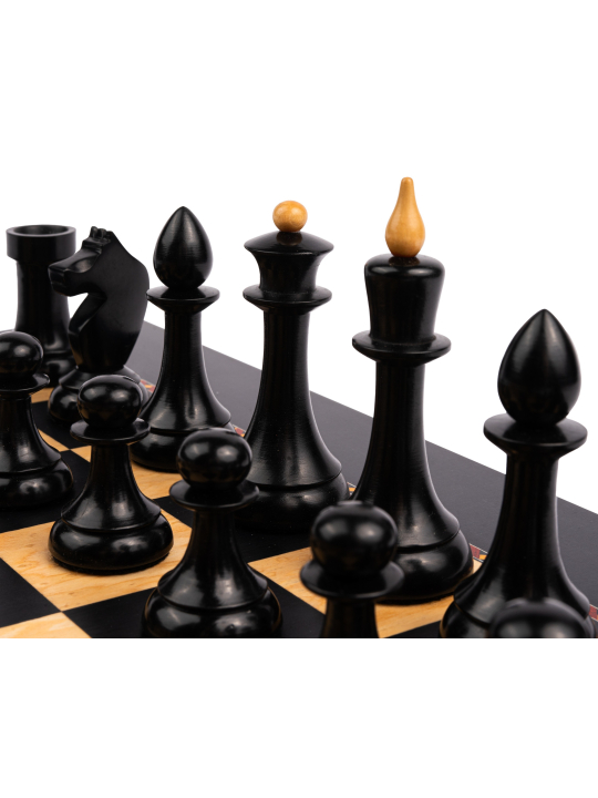 SQUARE- Online Chess Shop - The Queen’s Gambit - Official Chess Set