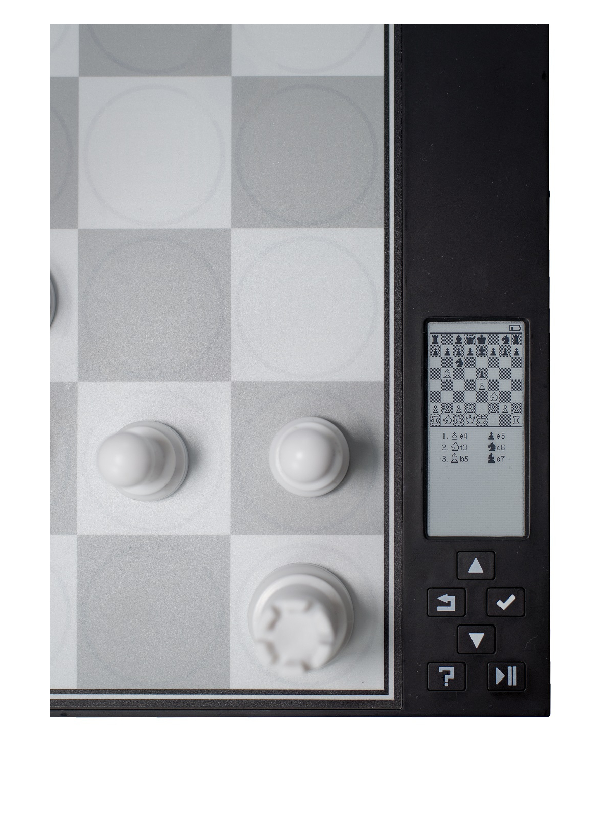 SQUARE - Boutique échecs - Ordinateur d'échecs DGT Centaur